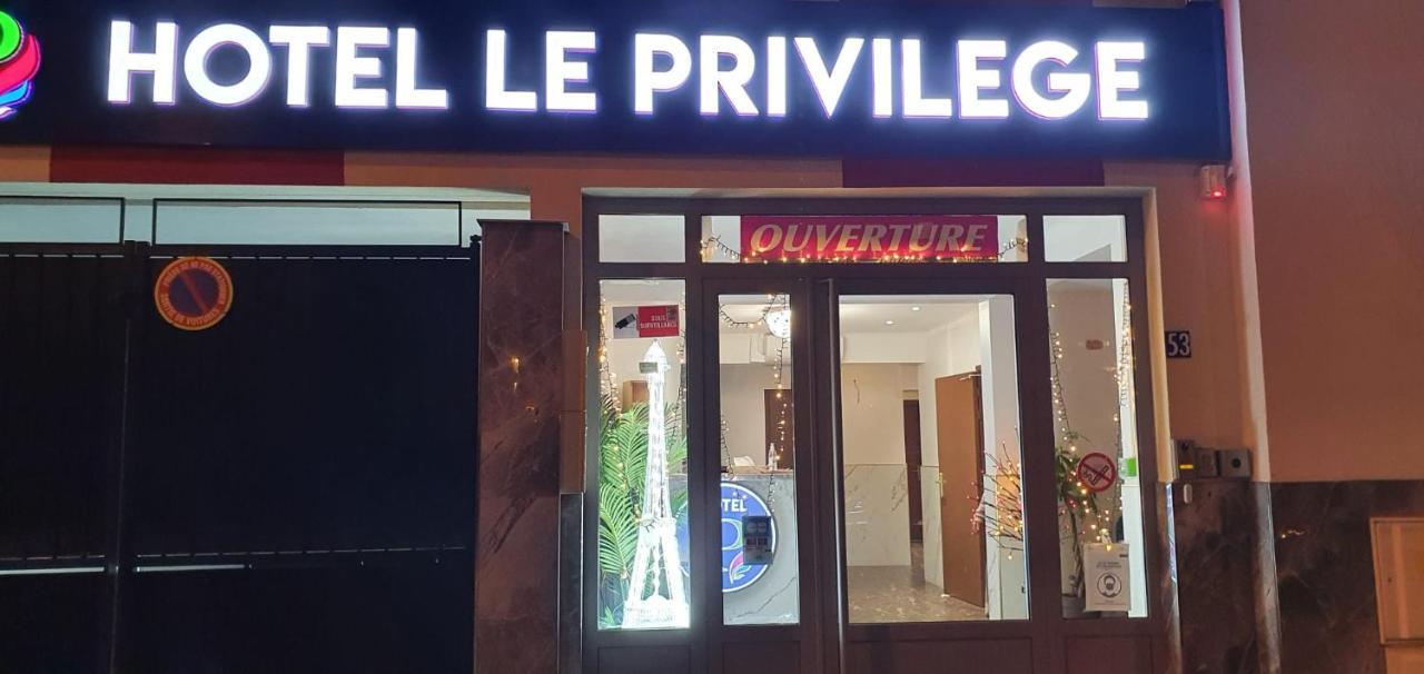 Hotel Le Privilege لا كورناوْف المظهر الخارجي الصورة